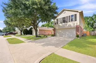 10235 Revelstoke Dr, Houston, TX 77086 - Photo 2