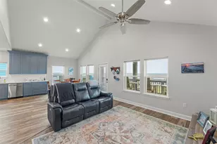 2024 County Rd 201, Sargent, TX 77414 - Photo 8