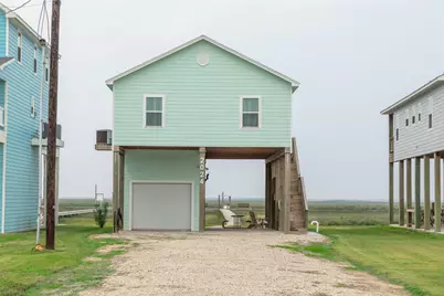 2024 County Road 201, Sargent, TX 77414 - Photo 2