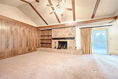 808 Herder Avenue, Schulenburg, TX 78956 - Photo 4