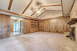808 Herder Ave, Schulenburg, TX 78956 - Photo 6