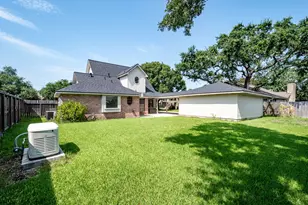 4711 Burning Tree Dr, Baytown, TX 77521 - Photo 12