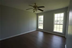 306 Center Way St, Lake Jackson, TX 77566 - Photo 4