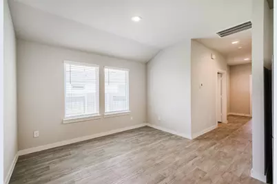 12534 Newport Arch Lane, Houston, TX 77047 - Photo 14