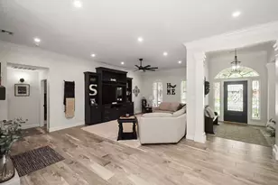 51 Dewberry Ct, Lake Jackson, TX 77566 - Photo 12