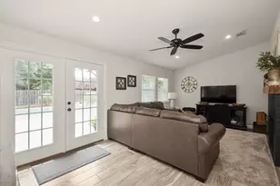 51 Dewberry Ct, Lake Jackson, TX 77566 - Photo 40
