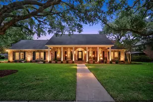 51 Dewberry Ct, Lake Jackson, TX 77566 - Photo 1
