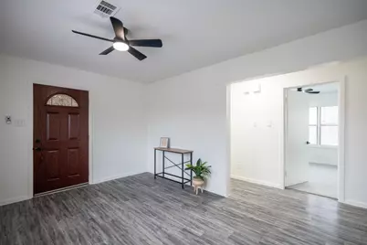 4901 Richfield Lane, Houston, TX 77048 - Photo 6