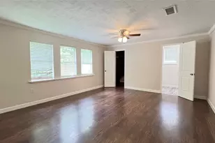 8211 Findlay St, Houston, TX 77017 - Photo 16