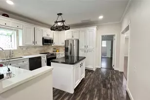 8211 Findlay St, Houston, TX 77017 - Photo 8
