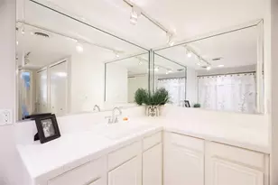 655 S Ripple Creek Dr, Houston, TX 77057 - Photo 22