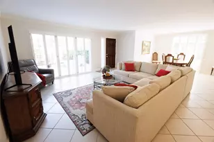 655 S Ripple Creek Dr, Houston, TX 77057 - Photo 6