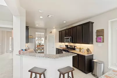 337 Burgundy Drive, Alvin, TX 77511 - Photo 4