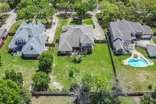 835 Lake Grayson Dr, Katy, TX 77494 - Photo 2