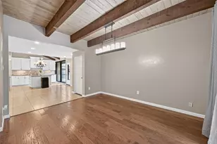 23610 Creekview Dr, Spring, TX 77389 - Photo 10