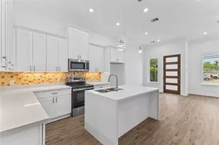 7805 Farnsworth St, Houston, TX 77022 - Photo 14