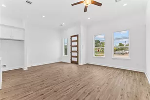 7805 Farnsworth St, Houston, TX 77022 - Photo 6