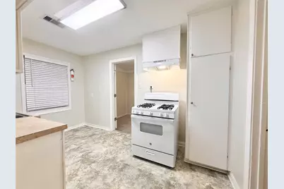 1232 San Felipe Street, Angleton, TX 77515 - Photo 6