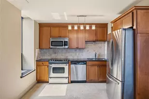 1111 Caroline St, Houston, TX 77010 - Photo 6