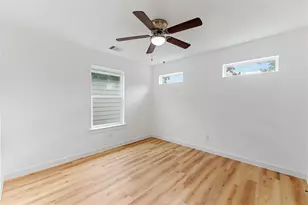 9326 Firnat St, Houston, TX 77016 - Photo 18