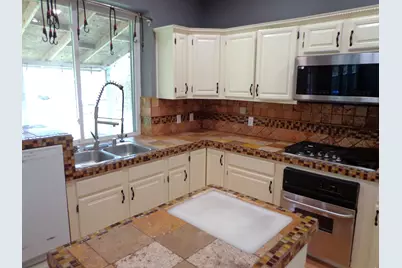 1602 Emerald Lake Court, Houston, TX 77062 - Photo 6