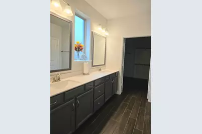 4835 Evergreen Hills Drive, Baytown, TX 77521 - Photo 12