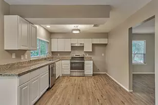 2051 Oak Shores Dr, Kingwood, TX 77339 - Photo 12