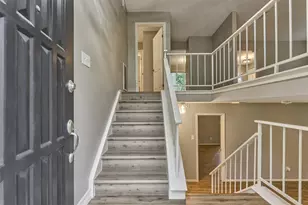 2051 Oak Shores Dr, Kingwood, TX 77339 - Photo 4