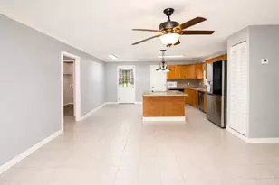 112 Lone Pine Dr, Huffman, TX 77336 - Photo 2