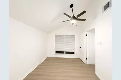 16508 Space Center Boulevard, Houston, TX 77058 - Photo 14