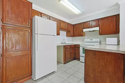 3900 Woodchase Drive #67, Houston, TX 77042 - Photo 6