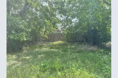 1010 E 38th Street, Houston, TX 77022 - Photo 1