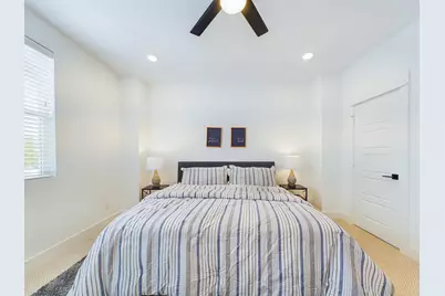 8319 Springwood Canyon Lane, Houston, TX 77055 - Photo 22