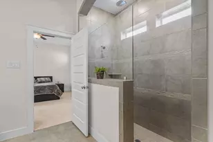 28750 Shoalhaven Ct, Fulshear, TX 77441 - Photo 8