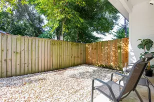5830 Doolittle Blvd, Houston, TX 77033 - Photo 18