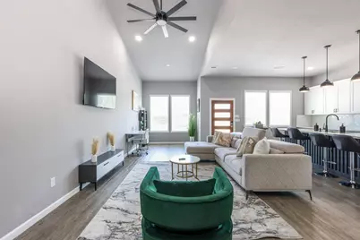 5830 Doolittle Boulevard #B, Houston, TX 77033 - Photo 8