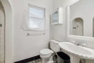 2030 Colquitt St, Houston, TX 77098 - Photo 14