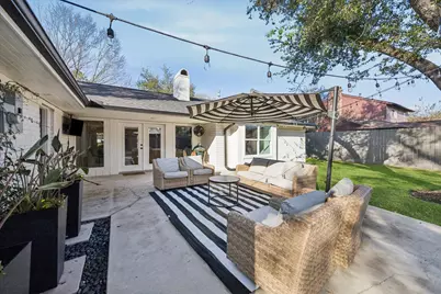 10739 Longmont Drive, Houston, TX 77042 - Photo 28