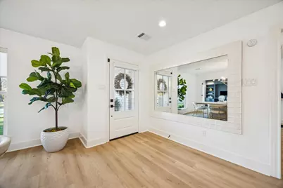 10739 Longmont Drive, Houston, TX 77042 - Photo 4