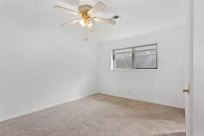 707 Briargrove Drive, Alvin, TX 77511 - Photo 16