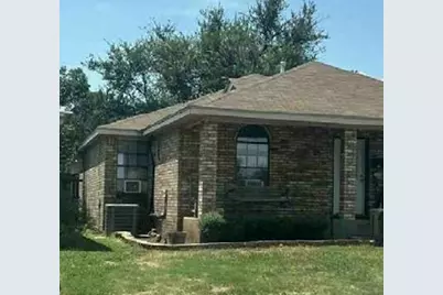 530 W Inwood Drive, Wichita Falls, TX 76301 - Photo 2