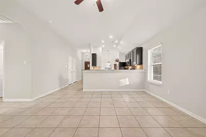 16515 Regal Exeter, Houston, TX 77073 - Photo 14