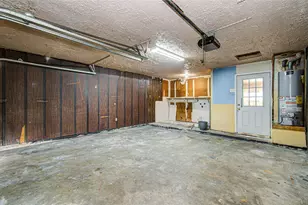 12210 Woodcliff Dr, Houston, TX 77013 - Photo 34