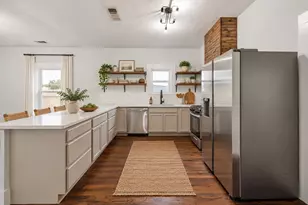 4320 Watson St, Houston, TX 77009 - Photo 2