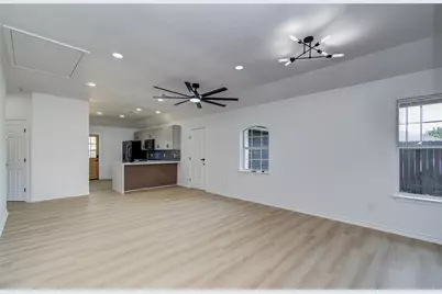 1909 Melbourne Street, Houston, TX 77026 - Photo 8