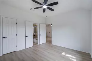 1909 Melbourne St, Houston, TX 77026 - Photo 18