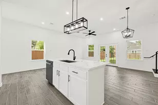 9212 Arvin St, Houston, TX 77028 - Photo 8