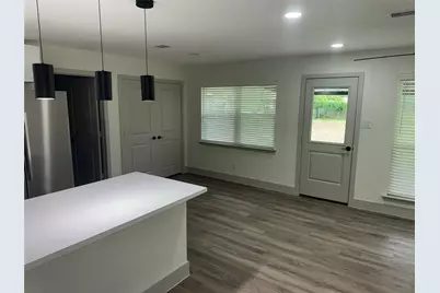 1303 S Franklin Avenue, Cleveland, TX 77327 - Photo 12