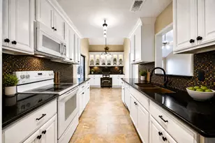 13882 Hollowgreen Dr, Houston, TX 77082 - Photo 4