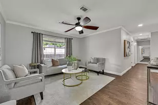 115 S 8th St, Alvin, TX 77511 - Photo 2